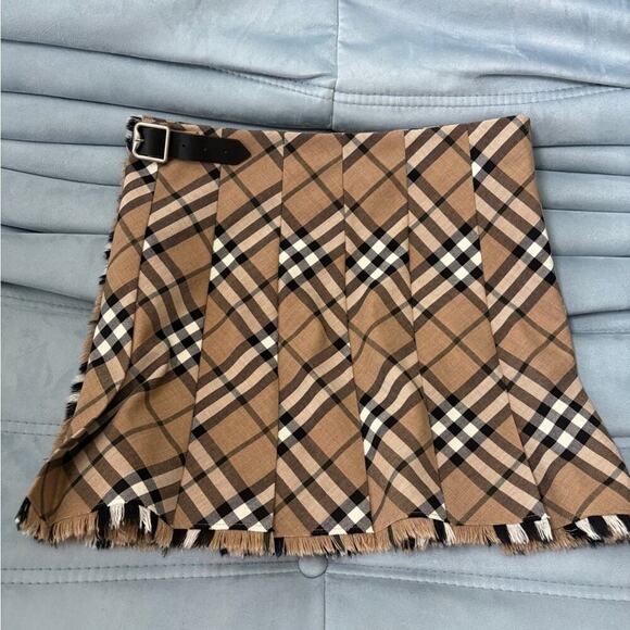 Burberry Tan Plaid rock Women's Skirt NWT 8 - Picture 7 of 9